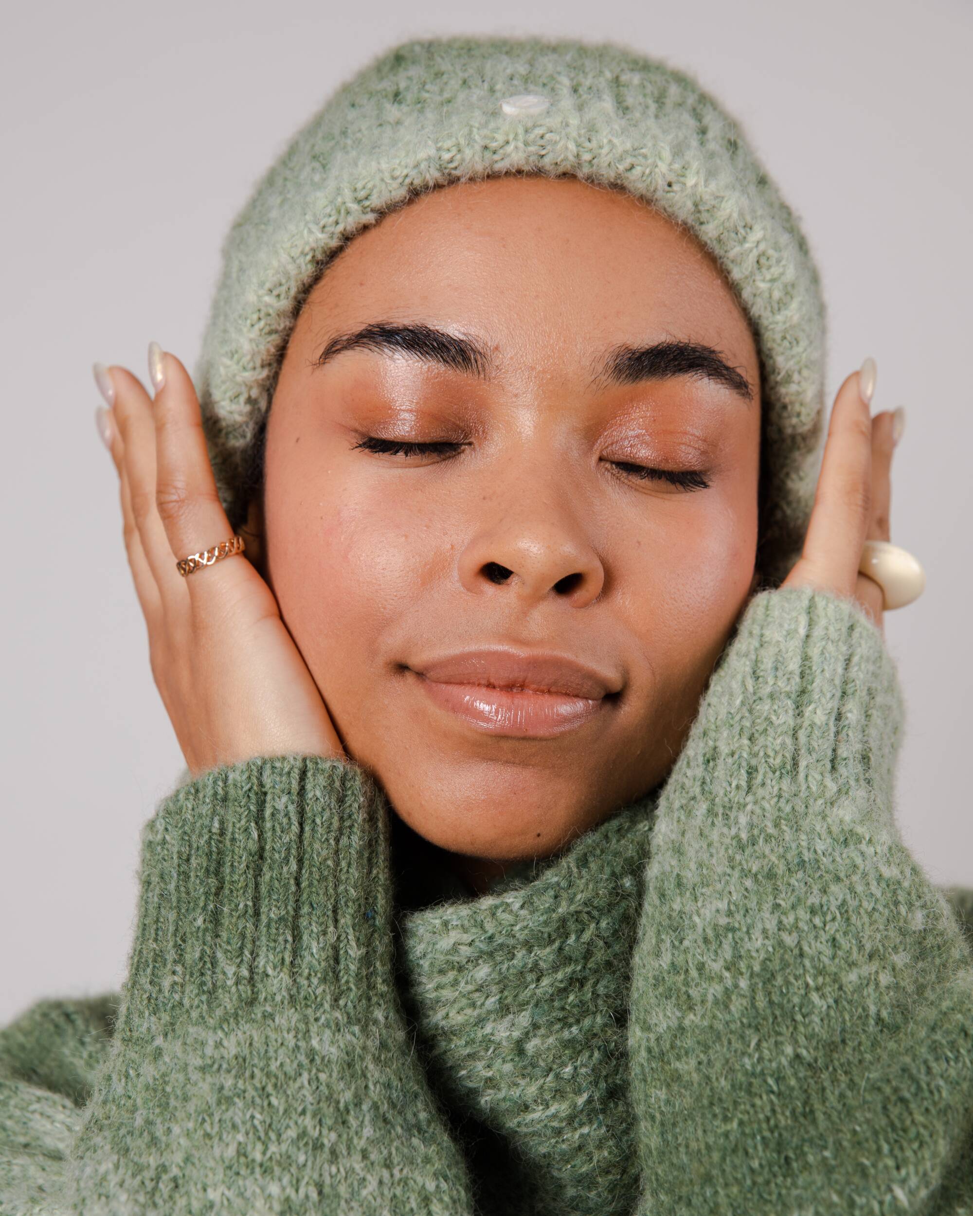 Retro Alpaca Beanie Moss