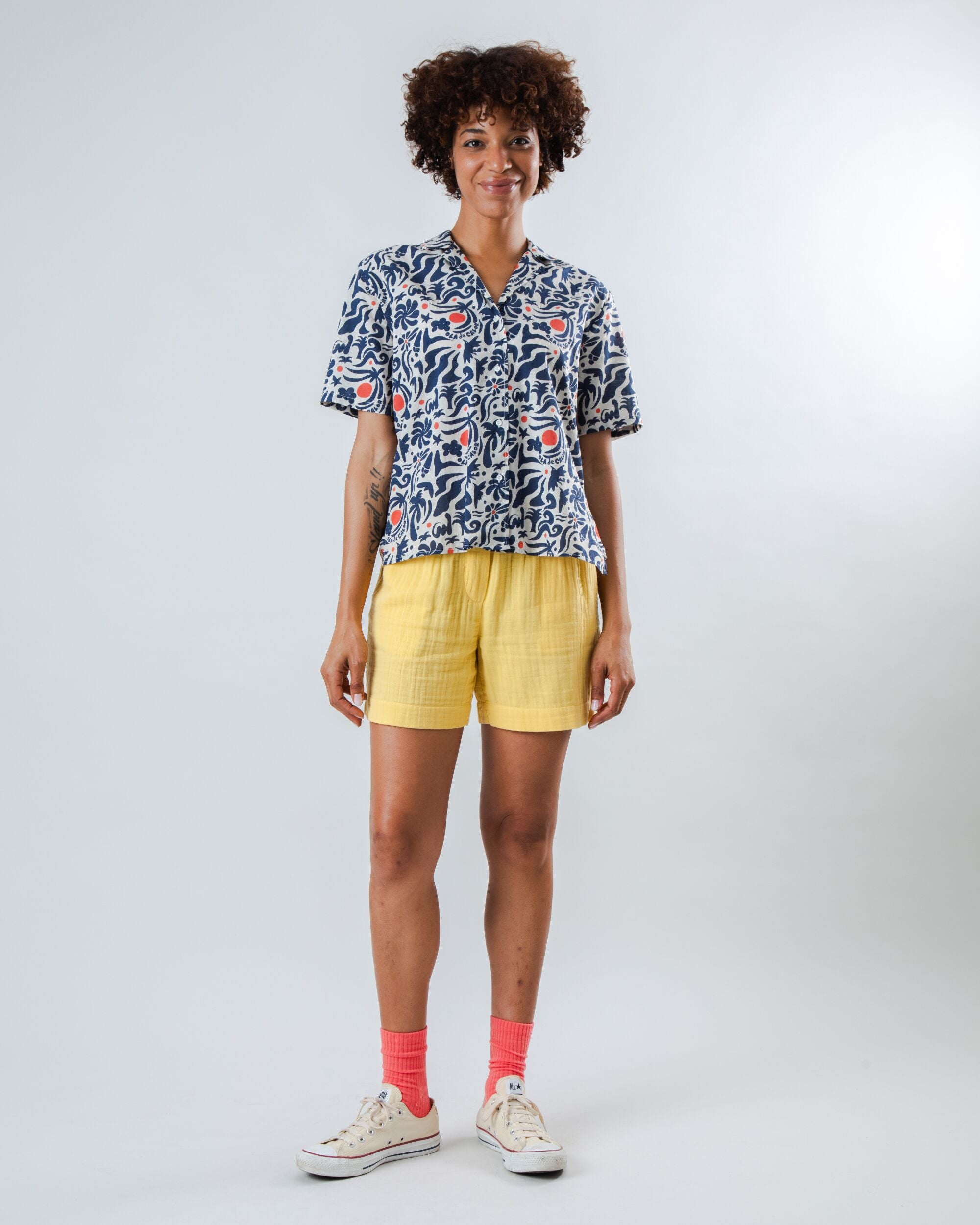 Ola de Calor Aloha Blouse Navy