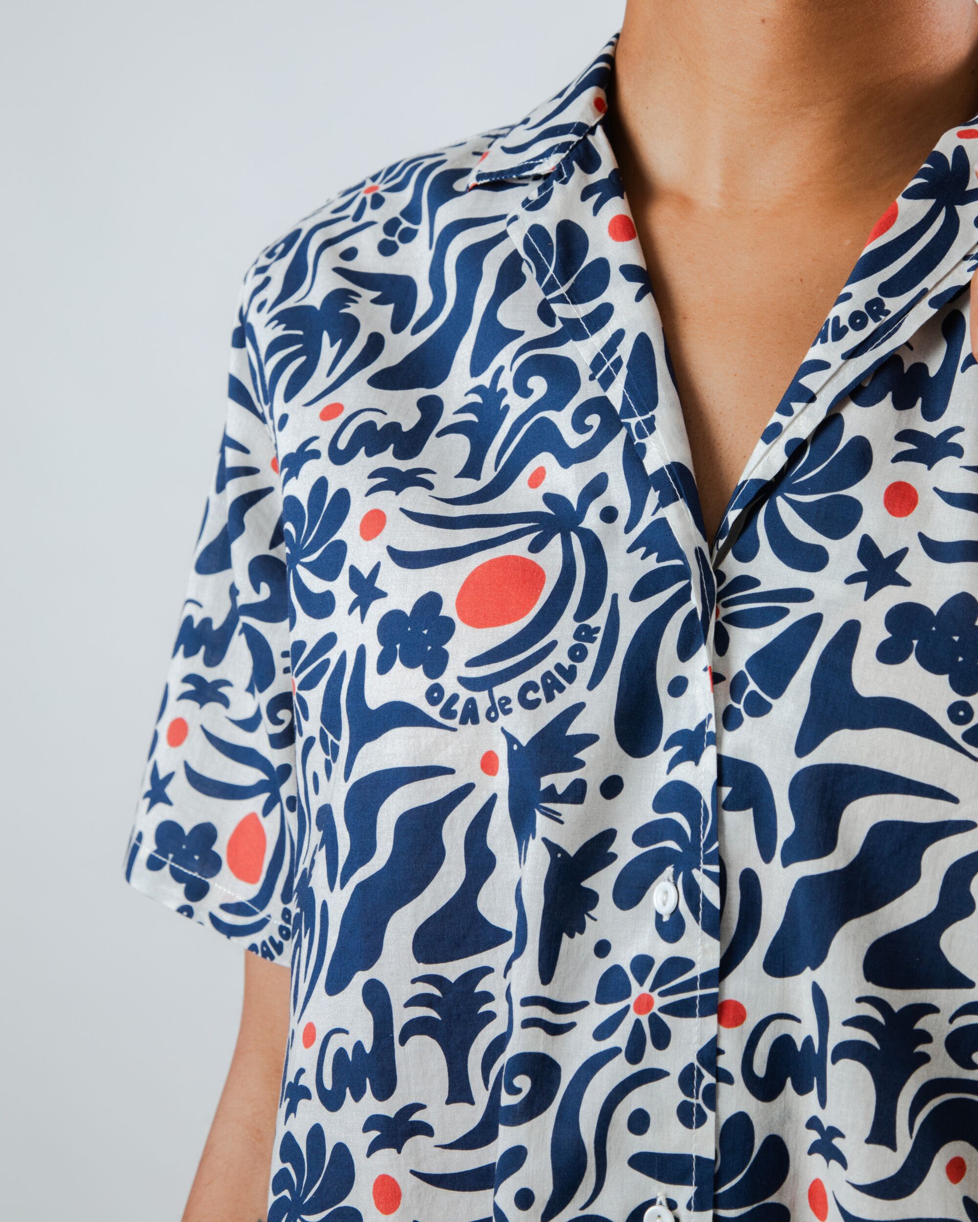 Ola de Calor Aloha Blouse Navy